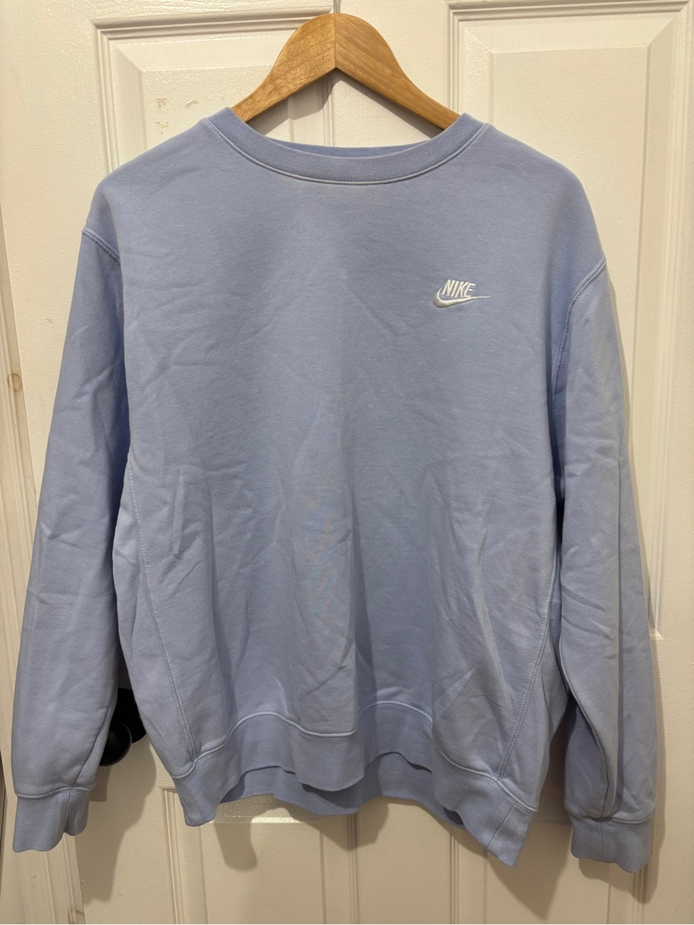 Nike Women’s Light Blue Crewneck Sweatshirt